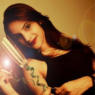 Princesa de Dios 3 3 Lcda. Comunicación Social....La amabilidad sin amor te hace ser hipocrita, asi q si decides amar QUE SEA VERDAD Y DE CORAZON