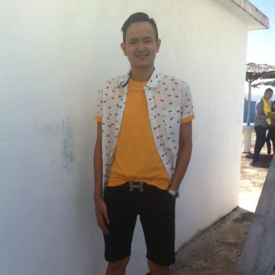 my name is stephen
hometown medan city
pin 7588F357
line stephengh0
insta stephengho53