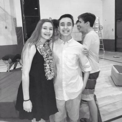 ruanburgandy's profile picture. Im thinking... Birds?