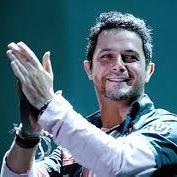 Alejandro Sanz en concierto lo mejor ¿Te gusta la música en directo? Prueba la tarifa plana de conciertos #FanOnFirePass http://t.co/S8vNZvqxzM