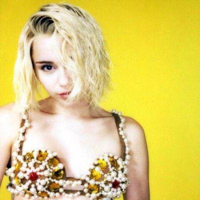 Miley’s pussy is prettier than your face.
