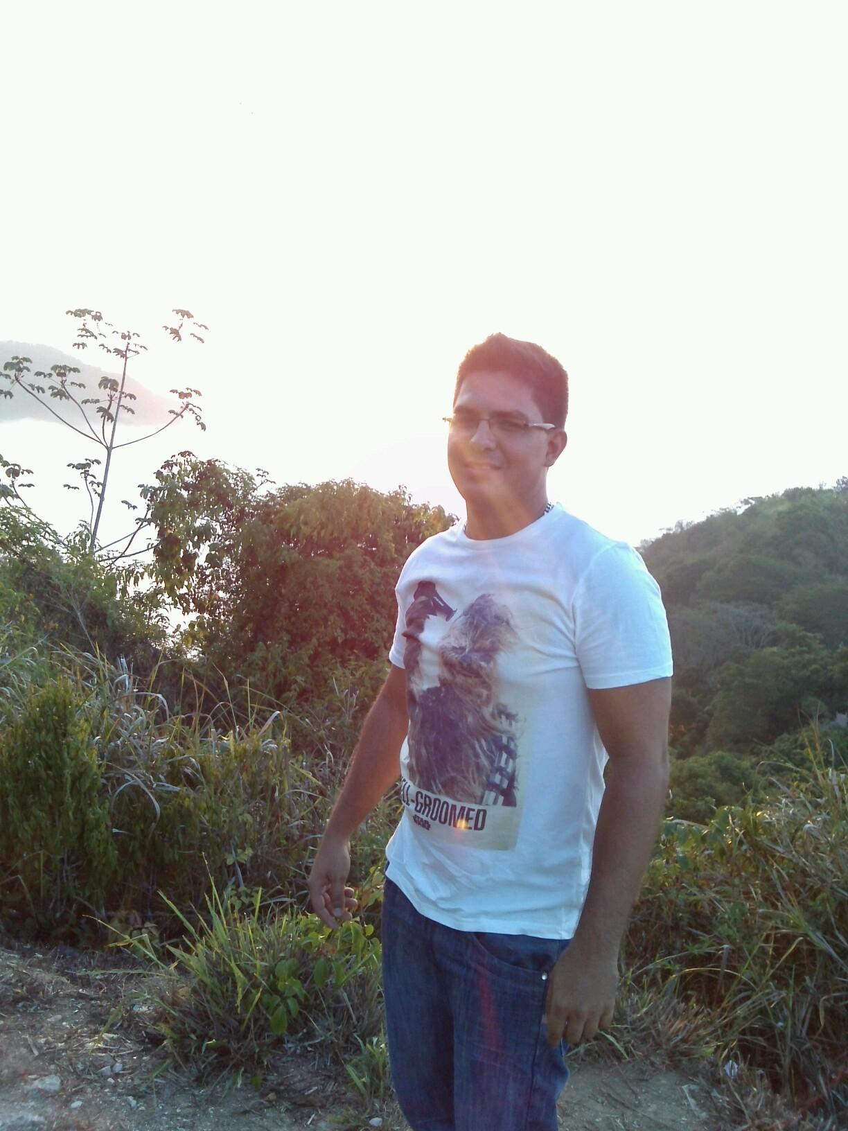 Guillermoa_mm's profile picture. 