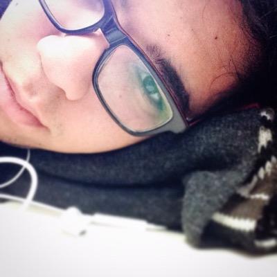 Rêveur avec plein d’idées et de projets en tête 🎮🛩🚀🪐🌍