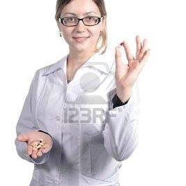 emy_abkarino's profile picture. 