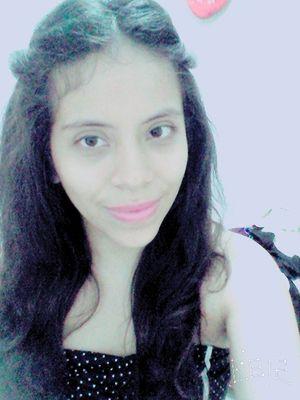 KatyaDezaJimnez's profile picture. Duermo,ignoro,creo,escribo,opino,como,sueño,valoro,
hablo,escucho,rio,lloro,veo,existo.