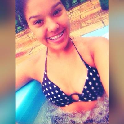 03/07/98 Snapchat: bruna_cout