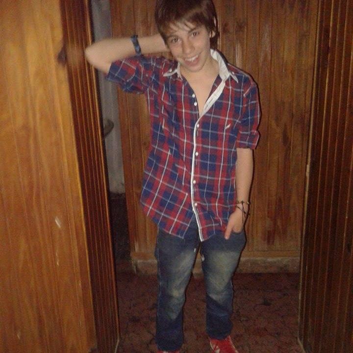 Sonrie. La vida es solo una...