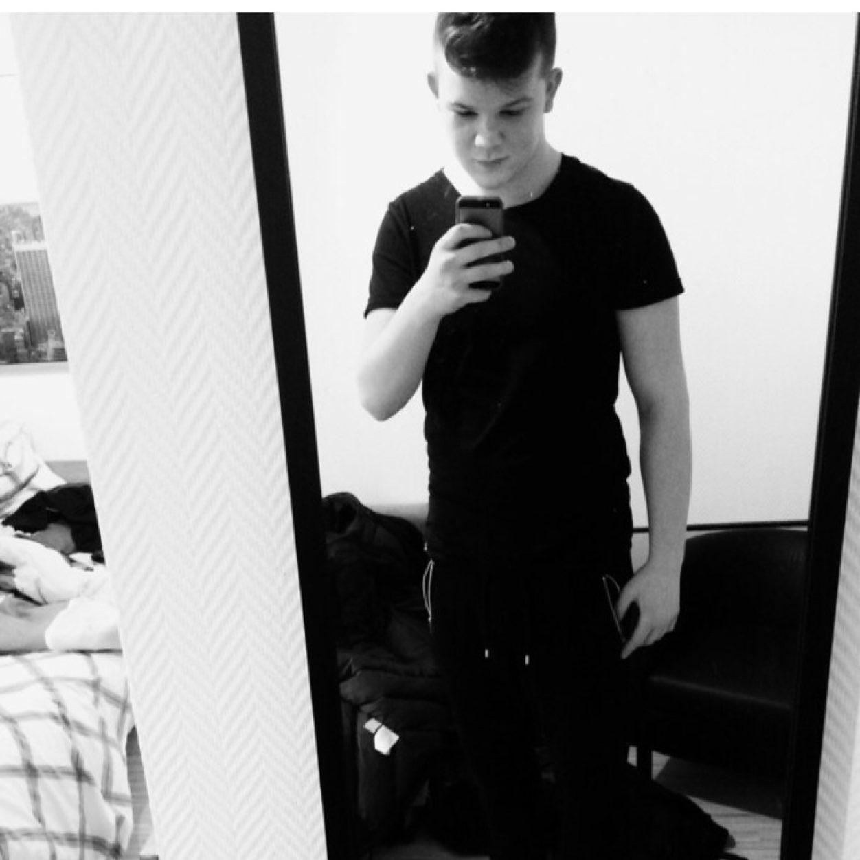 Felixschery's profile picture. 