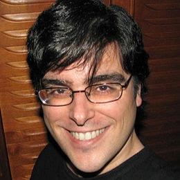 se não o mesmo dublador é um bem parecido ou até que lembra vai