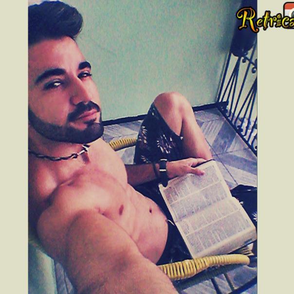 Eu? eu nem eu mesmo sei, nesse momento,eu,enfim, sei quem eu era, quando me levantei hoje de manhã, mas acho que já me transformei várias vezes desde então!