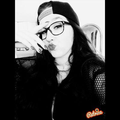 •Cuts on her wrists , smile on her lips ♡•