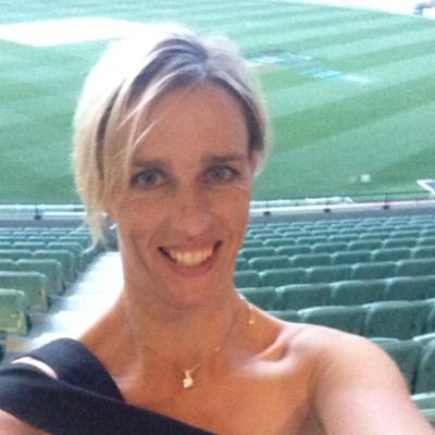 Racheal297's profile picture. 