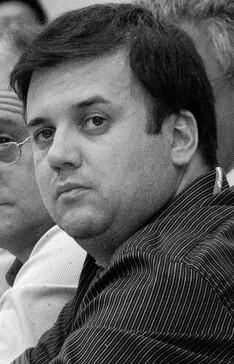 Pai, Esposo, SANEPAR, Bacharel em Direito. Apaixonado por Politica e Mergulhador.