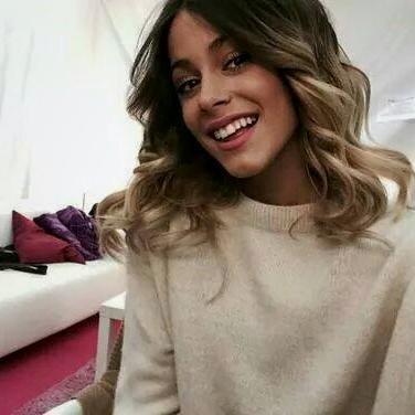 Mi nombre es mila tinistas en corazon! Te amo Martina Stoessel #QueremosViolettaEnSerbiaLive