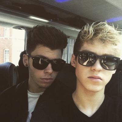 2 American girls in love with 7 British boys and 1 Irish #StereoKicksArmy