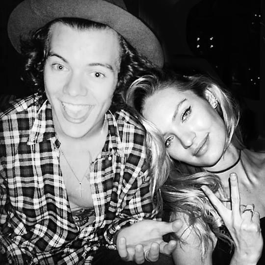 fanfic // twitter(fc) oficial da escritora: @ollgprism// Careers Canceled