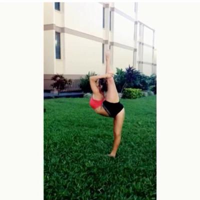 I swear I'll die while stretching • @OMFGDMSSSS does dms to /12 and more!