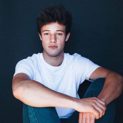 fav/rt my rts for a solo dm WITH cam