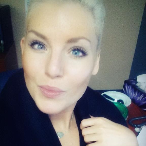 ChelseaeLewis's profile picture. 