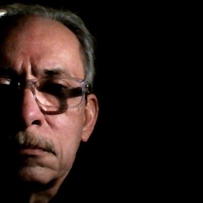 Periodista venezolano radicado en Madrid, atento en este año crucial.