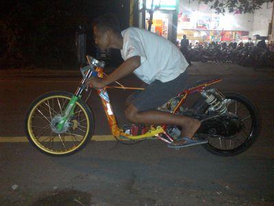 DJR garage racing werr werr my pin : 5546340F