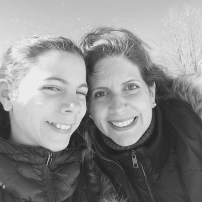 Venezolana, abogada y escritora, residenciada en Canadá