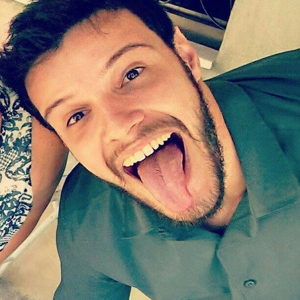 Sou um inútil mas não sou um qualquer. ♫