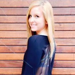 Chicago food worshiper, healthy living blogger, NASM CPT, lululemon educator. Avoiding conflict and decision-making since 1991 #fitfluential #windycitybloggers