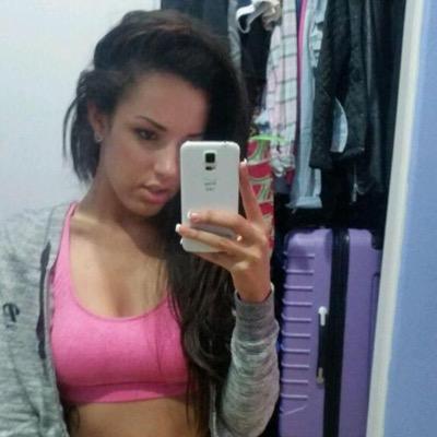 XO | Stay naked | DM Or Email: ttoshiu@outlook.com if you're intersted in buying nudes