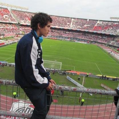 17/Futbol/Te alentare hasta la muerte,te alentare donde sea/ RIVER PLATE♥/Te amo hasta el final de niestras vidas ariel(Ortega mi Idolo)/Rap y lo que sea.