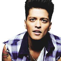 Hay un cierto placer en la locura que solo el loco conoce♥.
~Just the way you are*♥