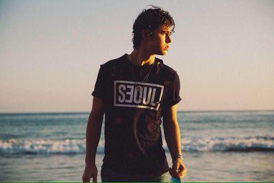 Congratulations on your Nash follow, all your hard work payed off! c:
