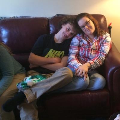 tony052798's profile picture. 