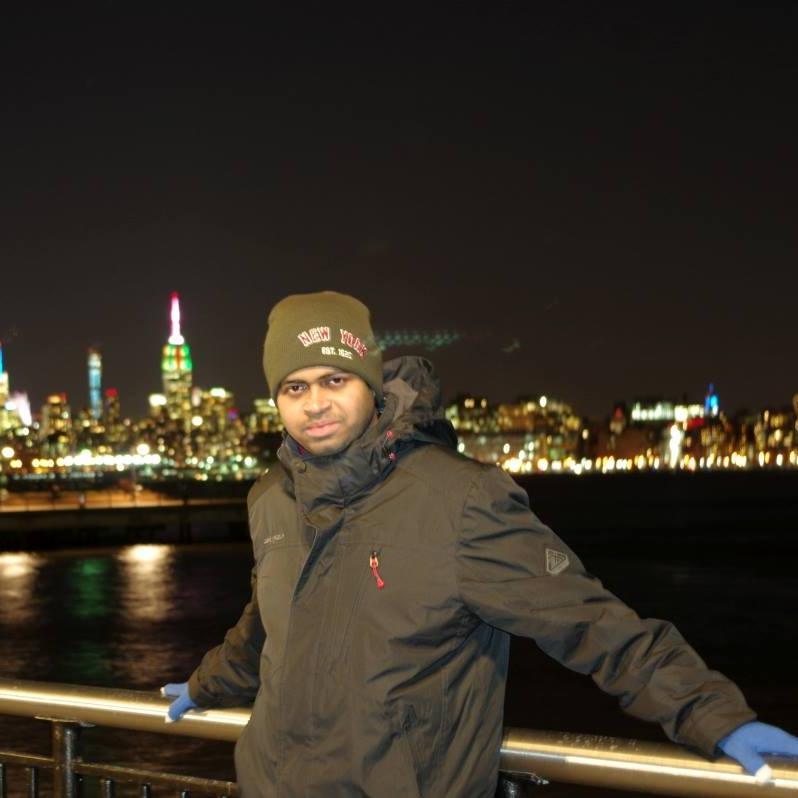 Software Engineer, Football fanatic, proud Indian, proud Hindu