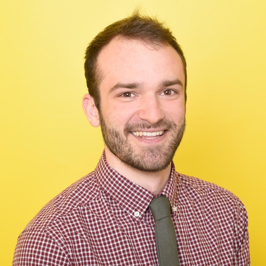 Associate Newsletter Editor @BuzzFeed. Strongly against mug cakes.