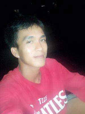 pipikdianirmay1's profile picture. 