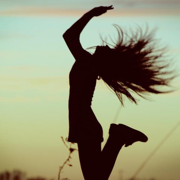 JustAMoments's profile picture. Love me like you do