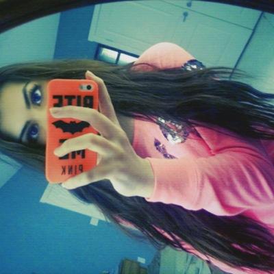 ZoeyMarty's profile picture. how bout no