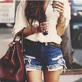 everything the common girl can relate to & more =)