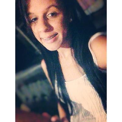 Sorrir sempre, mesmo sem motivos, mesmo com problemas. ✌️