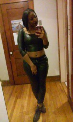 Age:18 
cosmetologist in the making Snapgaza_evablessed 
Kik:natural_beautyx3 
IG:@beeeeaaautiful