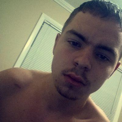 Snapchat: white_boii7 instagram: Savage859 Cell- 859-608-0412