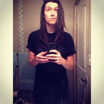 Hey. I'm Jack. I'm in a band and father to my baby Hannah Rose. @ScdaStrcam is my beautiful princess and I never wanna lose her ❤️ 1-25-15~1-30-15