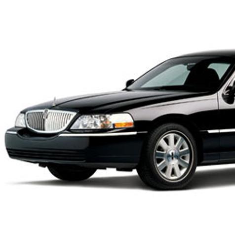 LAX Town Car Service Provides Professional Luxury Car Service In Southern California And Offer Door To Door Transfer To And From All Los Angeles Airports.