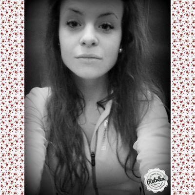 Cada día más humana, menos perfecta y más feliz. Tengo cuidado de no ser lo que critico.Vas con lumis para olvidar a princesas.