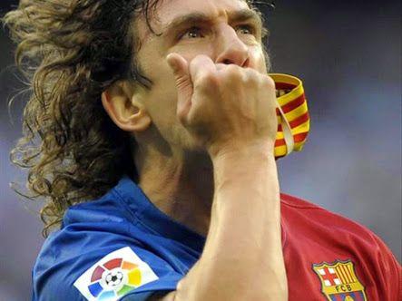 ¡BIENVENIDOS LOS AMANTES DEL FÚTBOL!                  Todos pueden opinar sobre fútbol, pocos      saben hacerlo / Apasionado a lo que hago / Futuro periodista