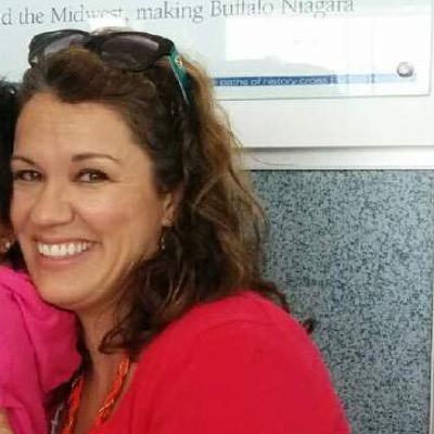 LizOnuwa's profile picture. 