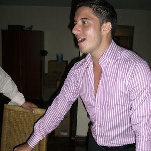 Mi nombre es cristian, tengo 28 años, soy de México y soy programador informático.