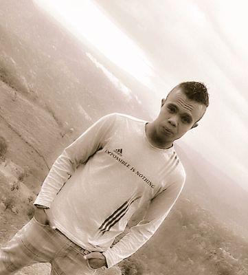 riandasilva29's profile picture. 