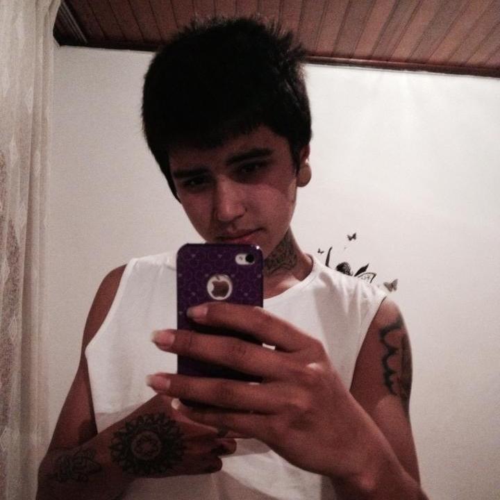 O zé povinho só pode falar. Mas o mundo todo pode ver. Onde estiver, onde pisar. Nóis sempre vai ser gueto.♫♪